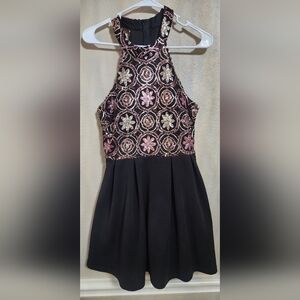 Juniors semiformal gown size 9